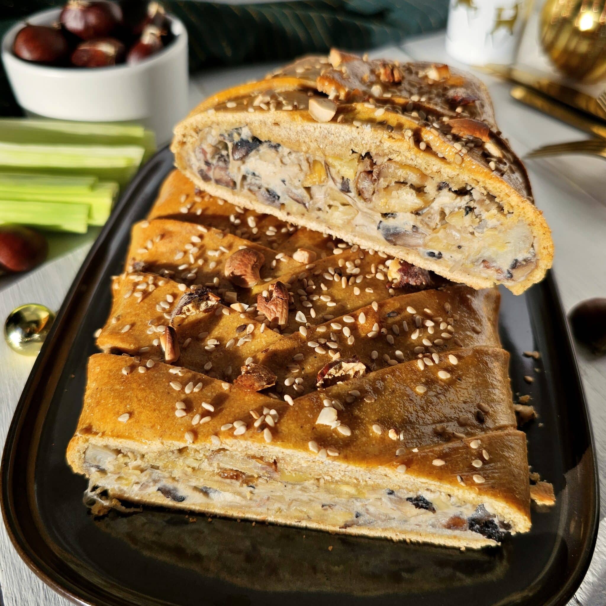 tourte tressée aux champignons, poireaux et châtaignes