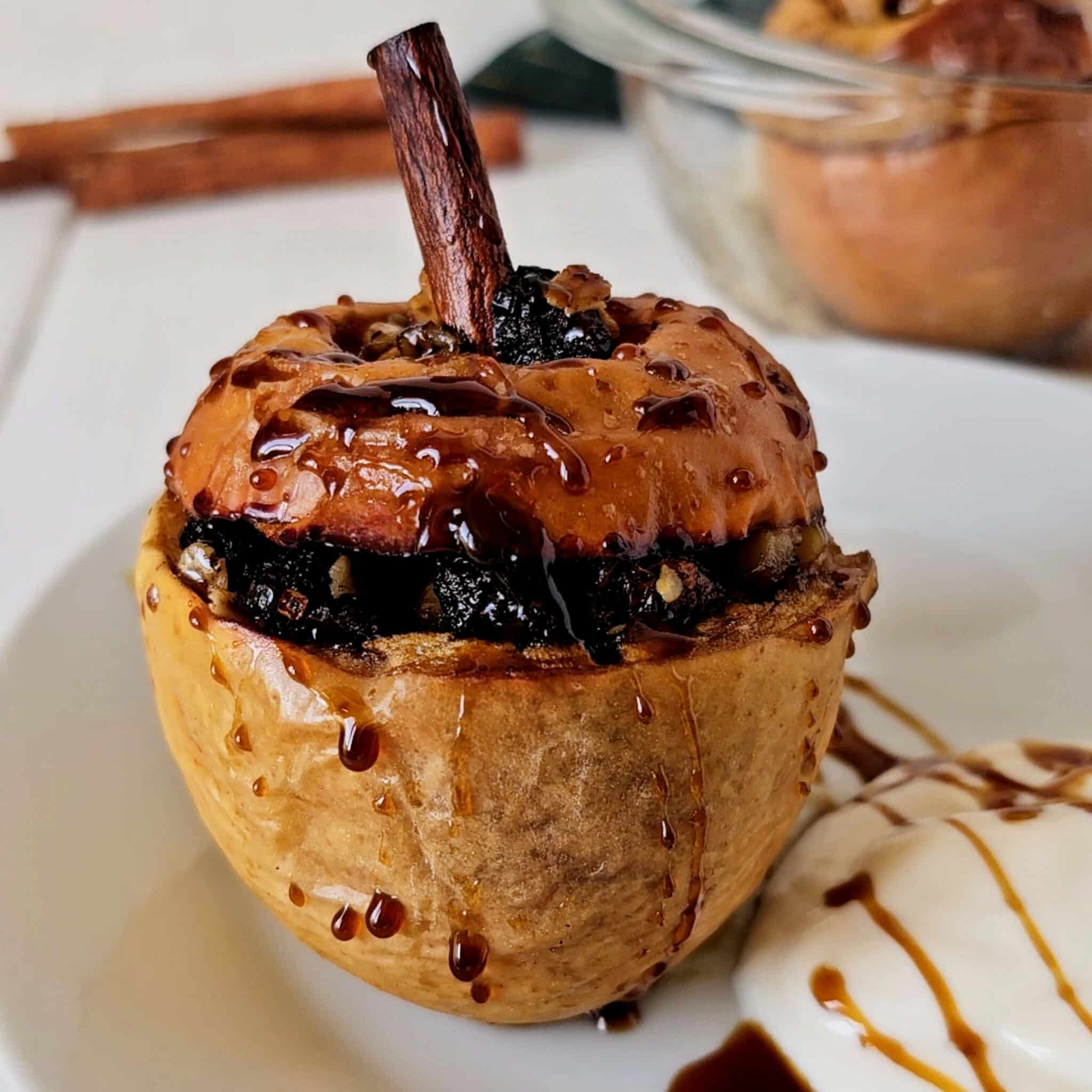 pomme au four aux fruits secs, avoine
